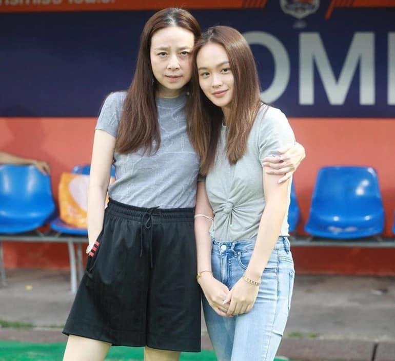 Trưởng đoàn quyền lực Thái Lan bất ngờ 'tuyển chồng' cho con gái rượu, thừa hưởng khối tài sản 2300 tỷ Trưởng đoàn quyền lực Thái Lan bất ngờ 'tuyển chồng' cho con gái rượu, thừa hưởng khối tài sản 2300 tỷ