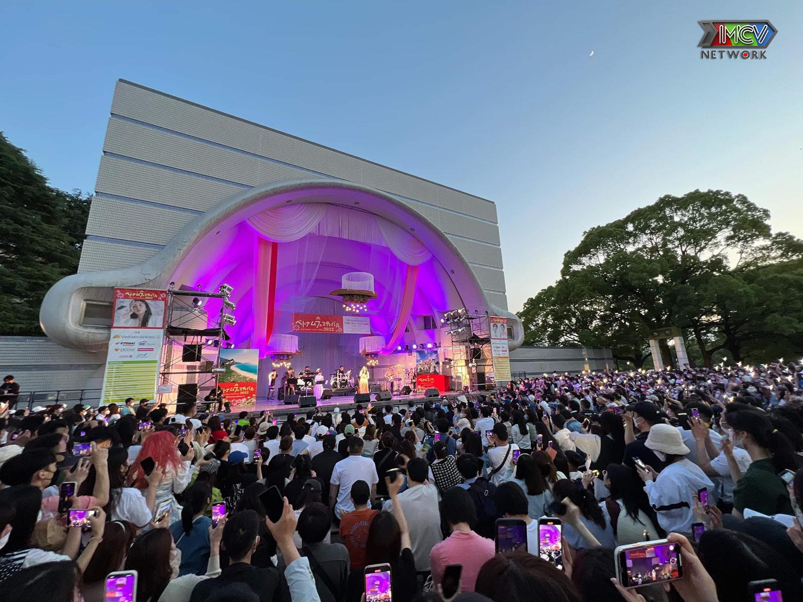 Vietnam Festival 2022 (Nhật Bản): hội tụ dàn sao hot, tiếp đón 150 nghìn lượt khách Vietnam Festival 2022 (Nhật Bản): hội tụ dàn sao hot, tiếp đón 150 nghìn lượt khách