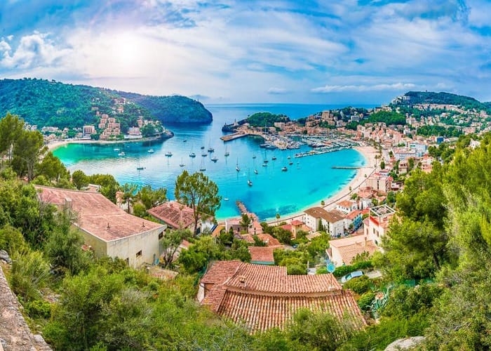 Đảo Majorca ở Tây Ban Nha có gì mà người nổi tiếng liên tục đổ về?