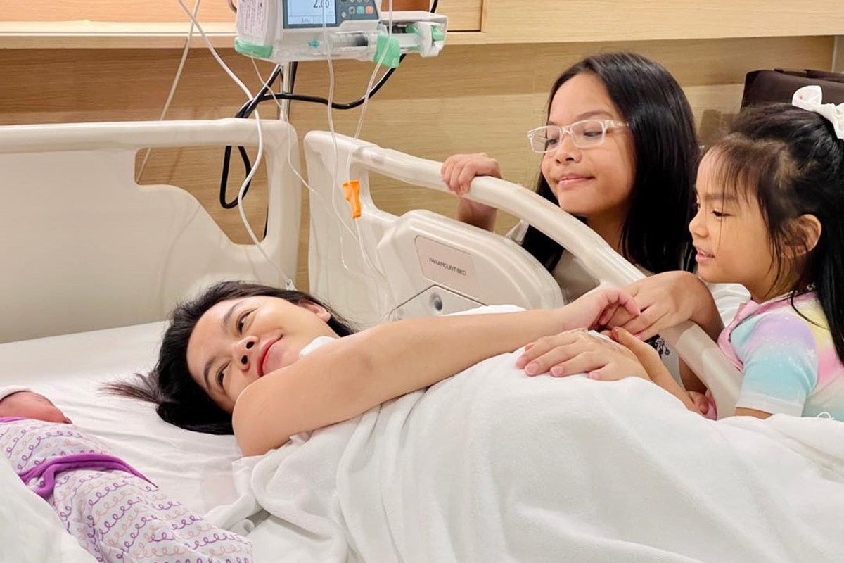 Phạm Quỳnh Anh chia sẻ niềm vui khi đón con gái thứ 3 chào đời