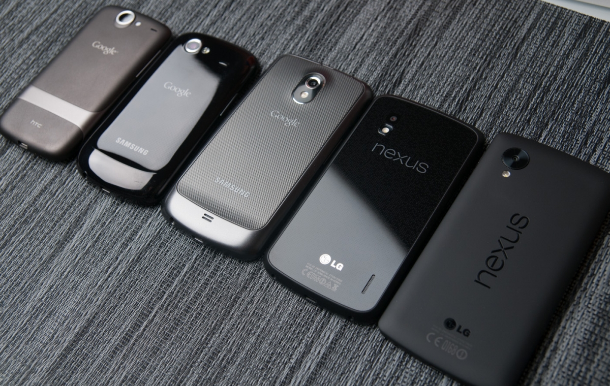 Google cần bán smartphone liên tục trong 60 năm để có thể bắt kịp Samsung trong 1 năm