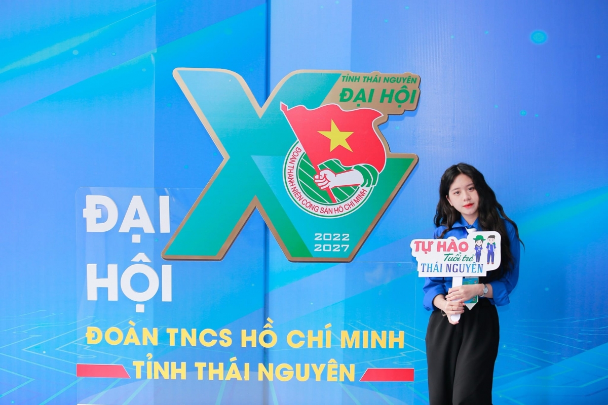 Nguyễn Thiên Ngân - Cô gái Việt Nam vô địch giải cờ vua châu Á gây 'náo loạn MXH' vì quá xinh đẹp