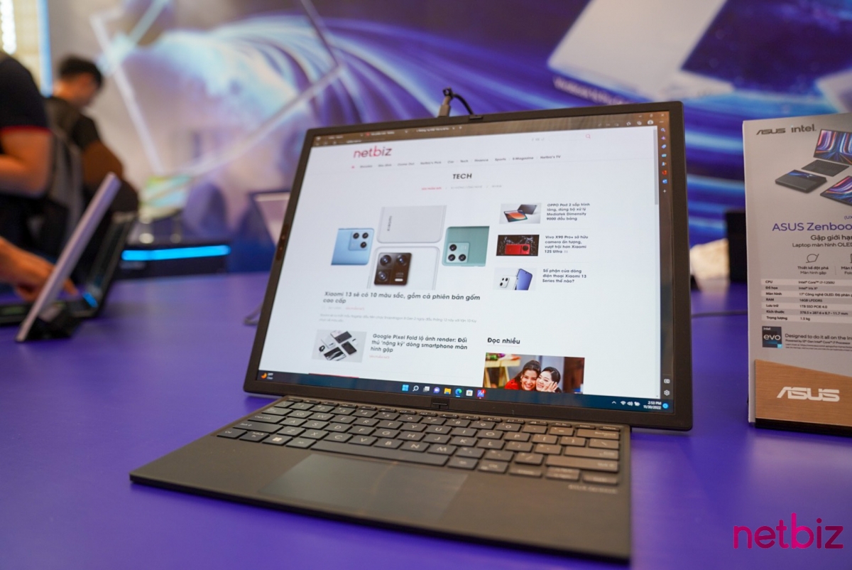 Asus Zenbook 17 Fold OLED ra mắt: Laptop màn hình gập độc đáo, giá 90 triệu đồng