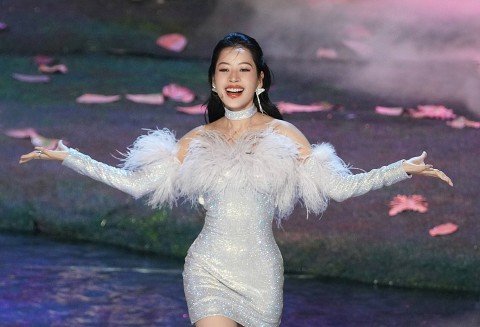Chi Pu được điểm cao nhất khi hát 'See tình' tại show Trung Quốc