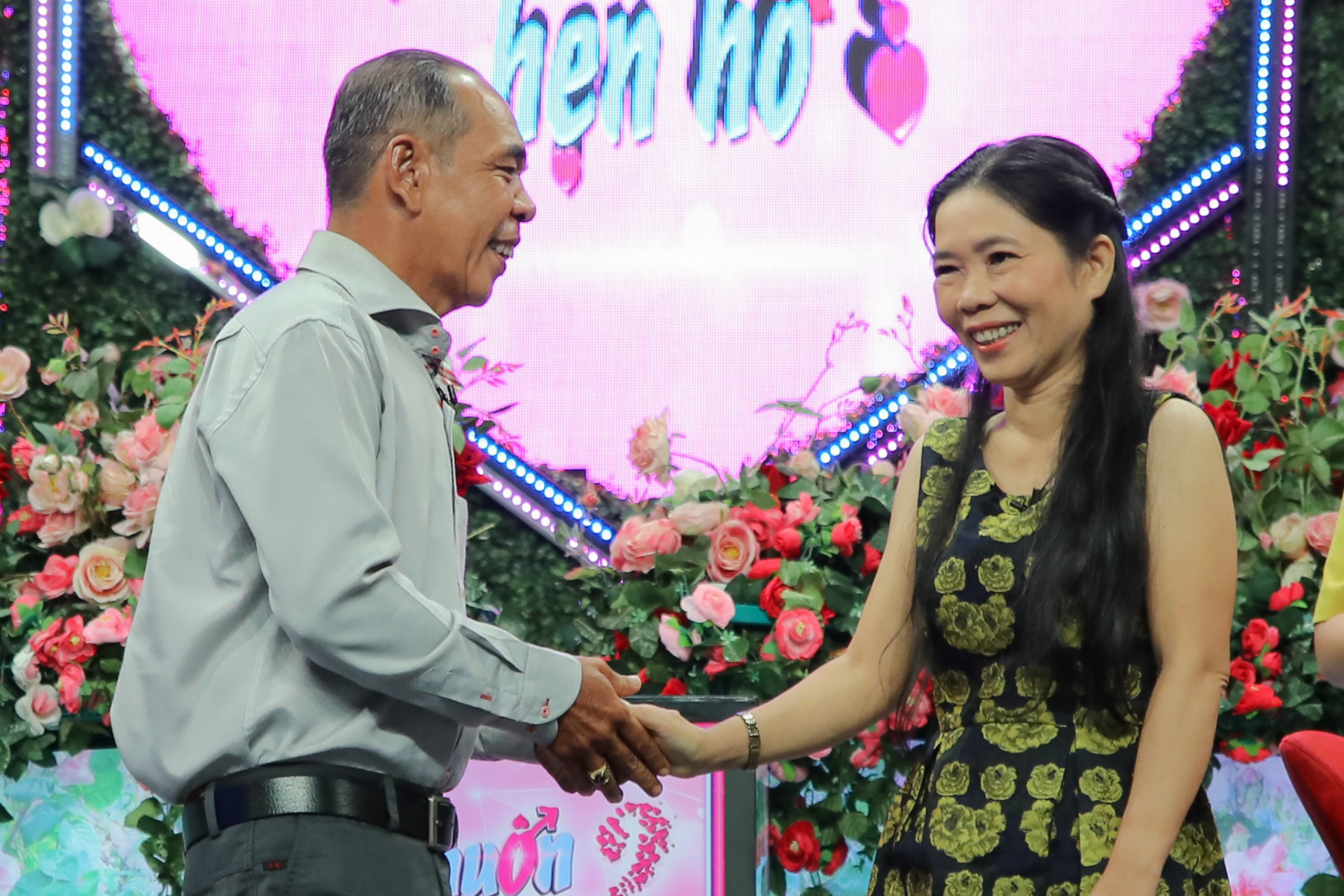 Xúc động chứng kiến cặp đôi trung niên tìm thấy nhau tại 'Bạn muốn hẹn hò?'