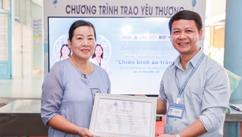 Doctor Network dành tặng hơn 1000 phần quà cho các bệnh nhi có hoàn cảnh khó khăn