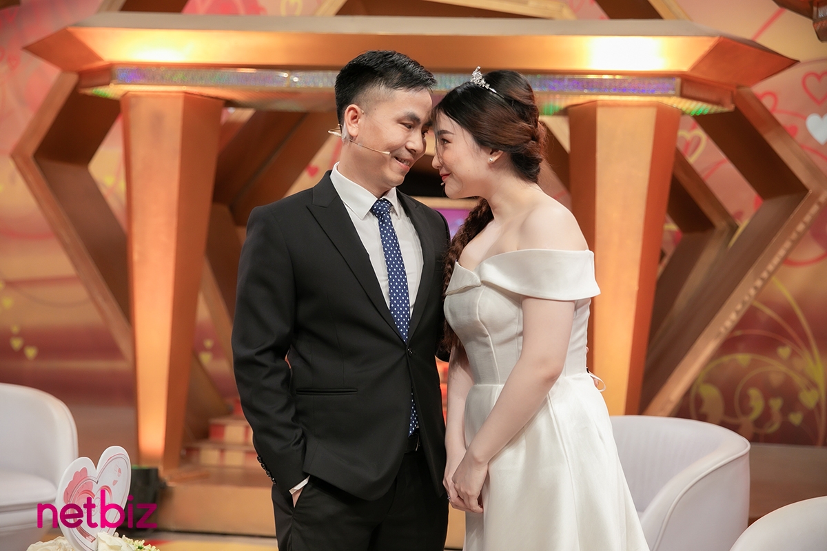 Quen bạn trai lớn hơn 18 tuổi, nàng bác sĩ bị gia đình phản đối kịch liệt và cái kết không ngờ