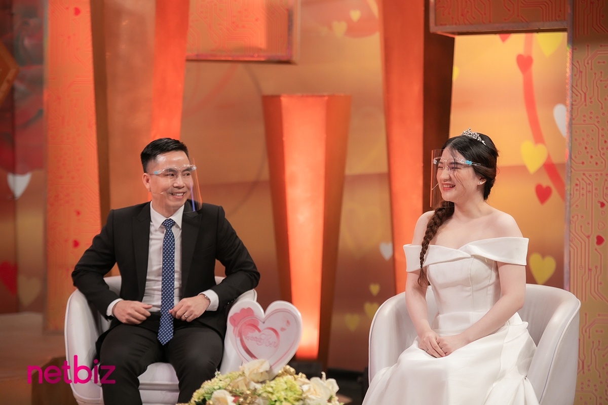 Quen bạn trai lớn hơn 18 tuổi, nàng bác sĩ bị gia đình phản đối kịch liệt và cái kết không ngờ